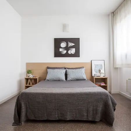 R.u Colegio De Cuenca - Centro Adscrito A La Reaj Hotel