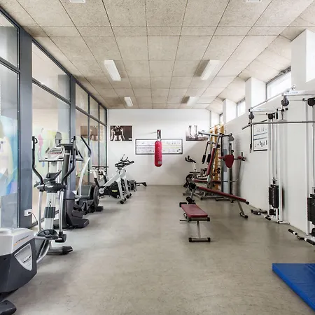 R.u Colegio De Cuenca - Centro Adscrito A La Reaj 2* Salamanka