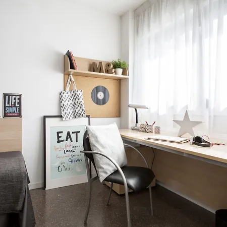 R.u Colegio De Cuenca - Centro Adscrito A La Reaj Hotel 2*